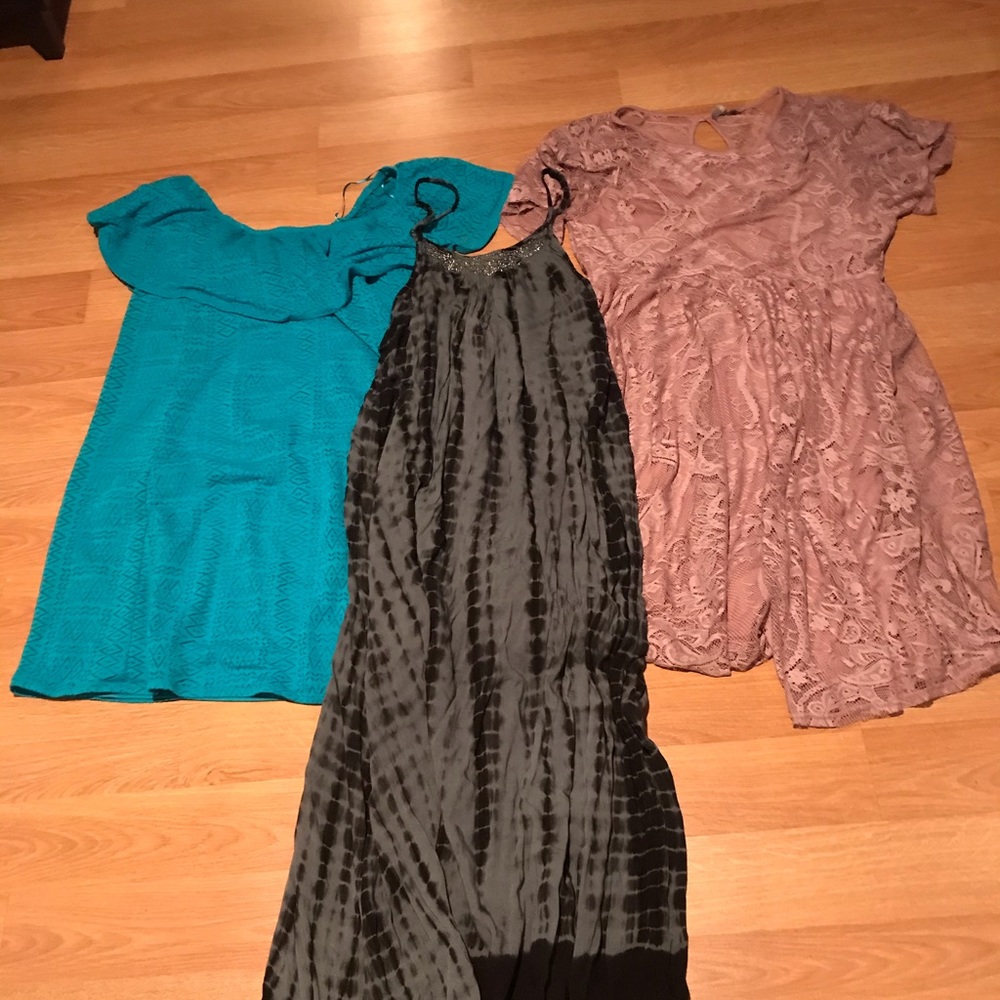 Lot of 3 women’s dresses
